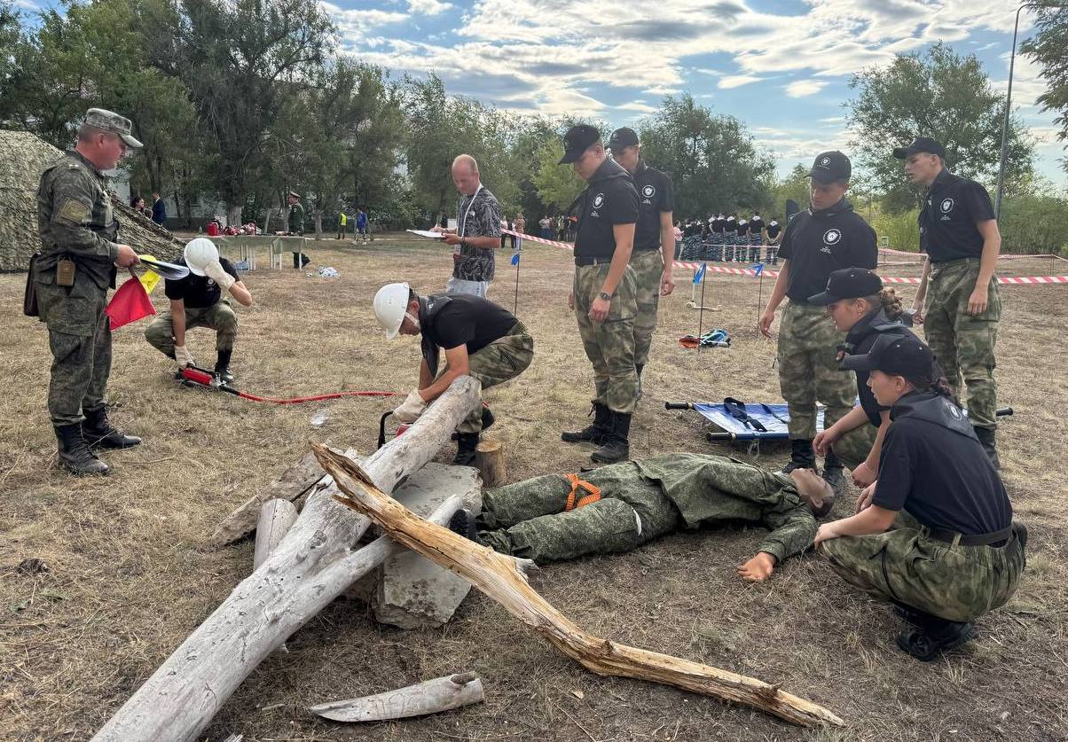 Саратовские студенты доказали силу командного духа на патриотическом фестивале